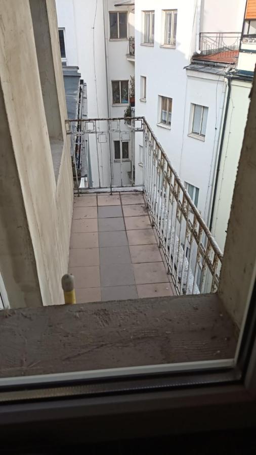 Bydleni V Centru Ov Blizko Stodolni, Bez Vytahu Apartment ออสตราวา ภายนอก รูปภาพ