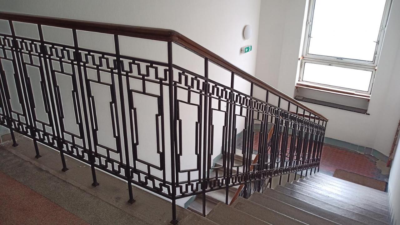 Bydleni V Centru Ov Blizko Stodolni, Bez Vytahu Apartment ออสตราวา ภายนอก รูปภาพ