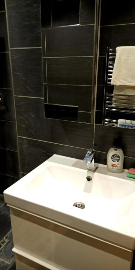 Bydleni V Centru Ov Blizko Stodolni, Bez Vytahu Apartment ออสตราวา ภายนอก รูปภาพ
