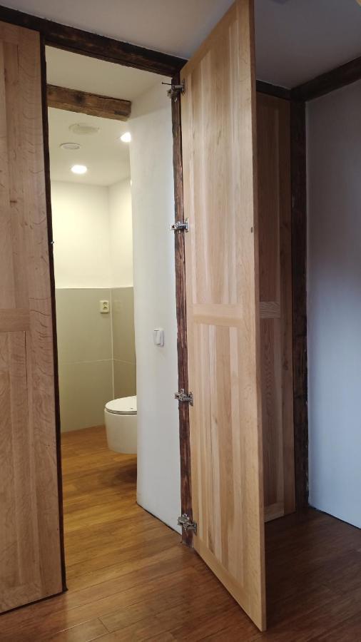 Bydleni V Centru Ov Blizko Stodolni, Bez Vytahu Apartment ออสตราวา ภายนอก รูปภาพ